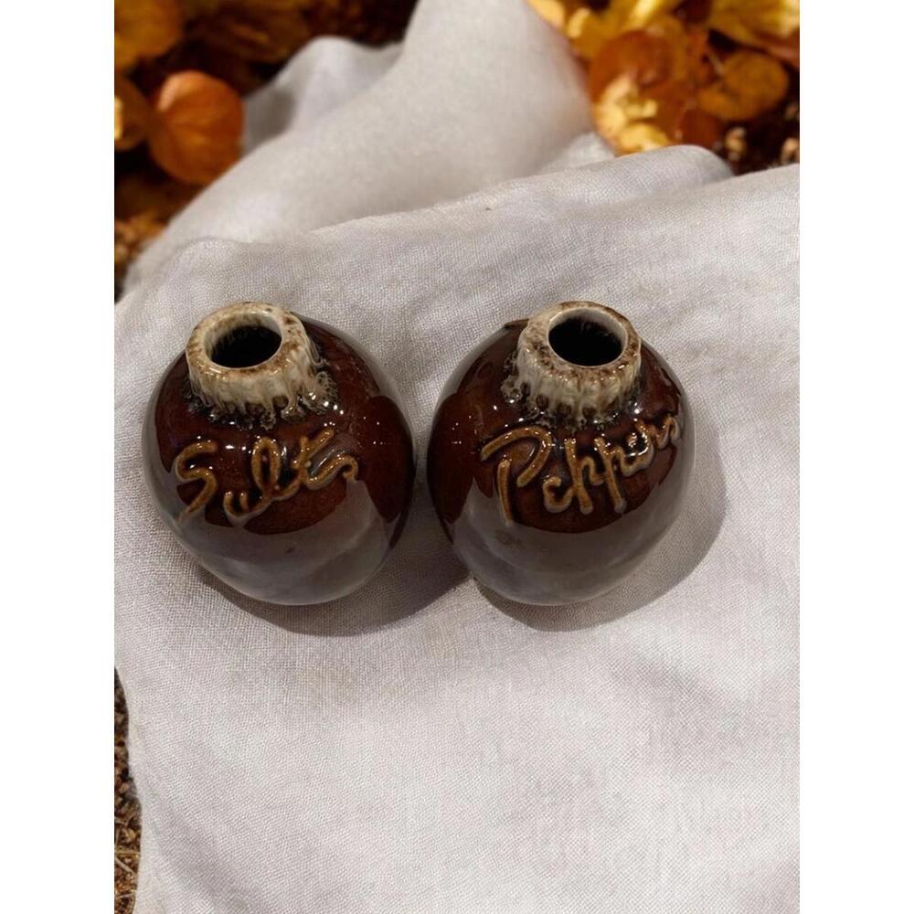 Hull Oven Proof Pottery Salt & Pepper Shakers Brown Drip Glaze 4" Set